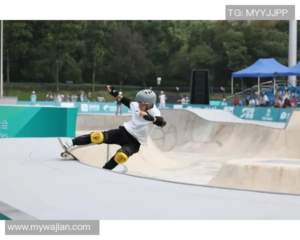 重庆滑板队勇闯中路突破新境界引领滑板热潮的背后故事